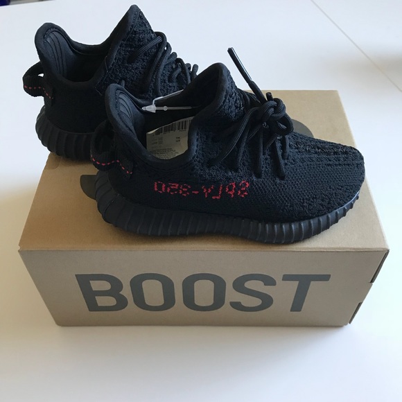 Adidas Yeezy Boost 350 V2 Infant Black And Red Size 5K 9k Adidas Yeezy Boost 350 V2 Infant Black And Red Size 5K 9k